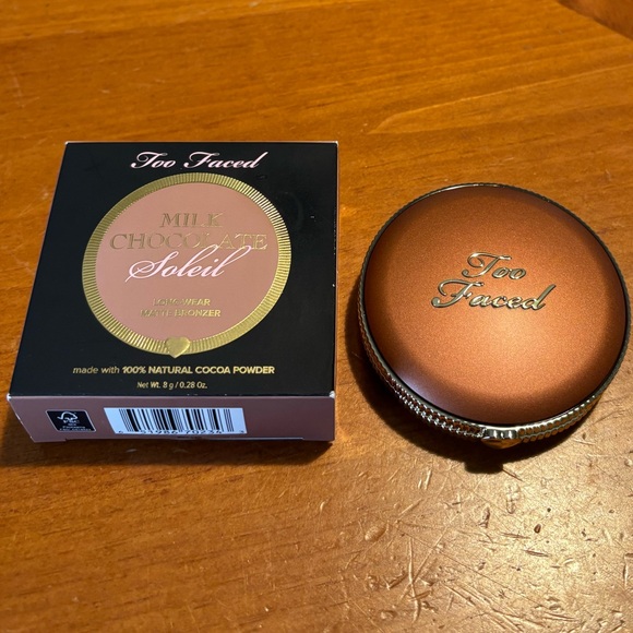 Too Faced Milk Chocolate Soleil Matte Bronzer - Picture 4 of 16